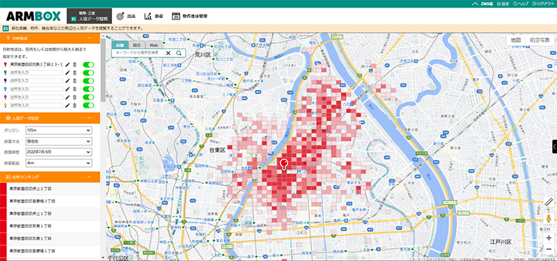 ArmBox地図上での商圏分断要素の影響の可視化。赤色で示された地域は、河川によって他のエリアと分断された高密度人流エリアを示しており、物理的障害が商圏に与える影響を詳細に表示しています。